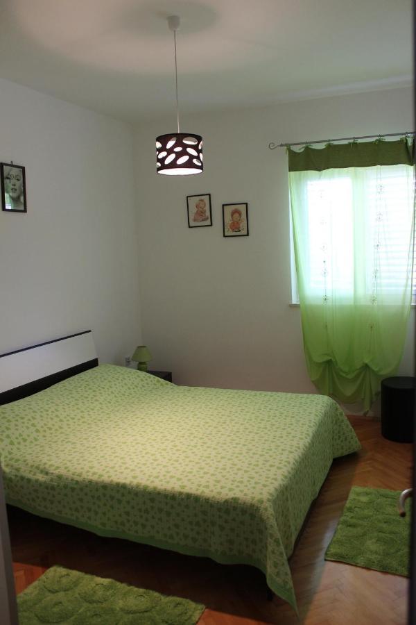 Apartmani Marjana 수페타르 외부 사진
