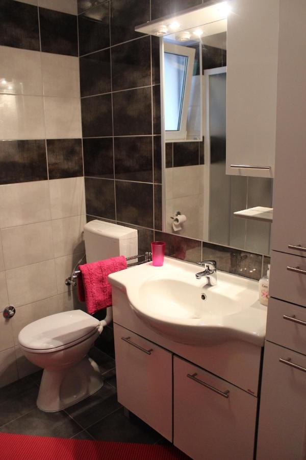 Apartmani Marjana 수페타르 외부 사진